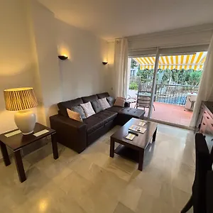 ola-blanca-carihuela-apartamento.1costadelsol.com/